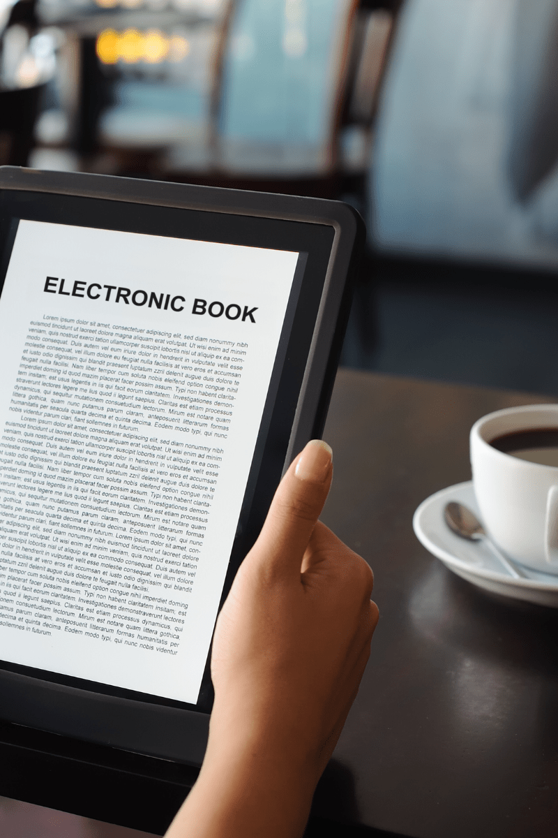 How I Made My First Digital Product Sale With Less Than 500&nbsp;Followers